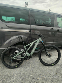 SPECIALIZED TURBO LEVO 700 w