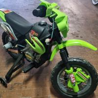 moto elettrica con rotelle