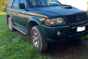 Mitsubishi pajero sport