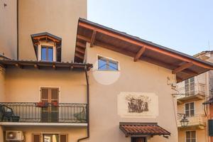 CASA SEMINDIPENDENTE A GIAVENO