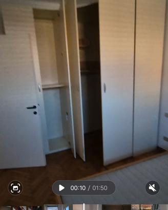 cabina armadio angolare chiusa 