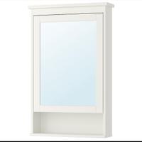 Mobile bagno bianco con specchio