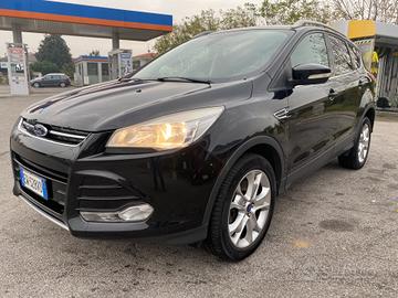 Ford Kuga 2.0 TDCI 163 CV 4WD Powershift Titanium