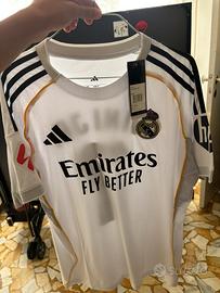 Maglia home del Real Madrid di Vini Jr.