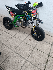 Stupenda Pit bike 125 semiautomatico