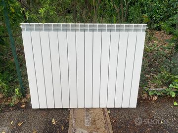 Caloriferi bianchi in allumiio