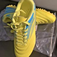 Scarpe da Calcio TF con Tacchetti per Allenamento