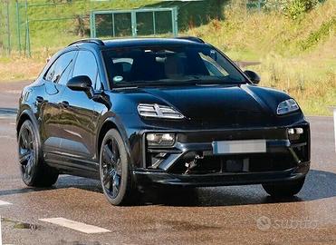 Ricambi per posche macan elettrica 2024 DISPONIAMO
