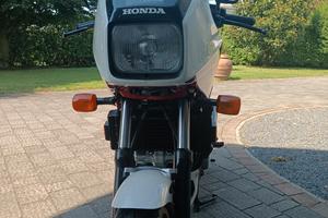 Honda VF 750 F