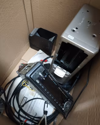 AUTORADIO PIONEER CON CARICATORE