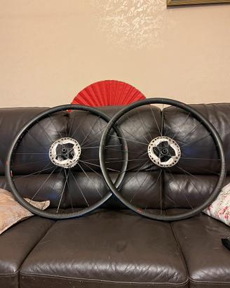 Bontrager Aeolus XXX2 TLR Disc