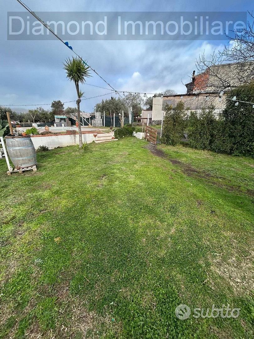 Villa con piscina e uliveto a Solicchiata - Vista 3