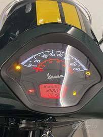 VESPA 300 GTS RACING SIXTIES