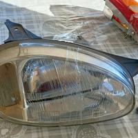 Fanale anteriore destro per OPEL CORSA B anno 1997