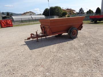 Rimorchio stima per trasporto uva