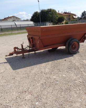 Rimorchio stima per trasporto uva