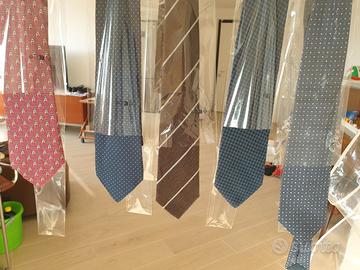 Cravatte Gucci, Versace, Gabrielli, Thompson, Zegn