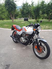 Suzuki GS 550 M (Katana) - 1982