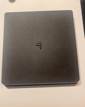 PlayStation 4 + 2 controller