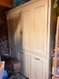 Cucina completa in mobile color bianco crema