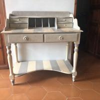 SCRIVANIA - Dim 100 x 50 x (H) 100 cm.