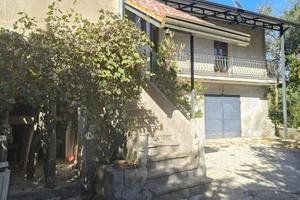 Casa indipendente di 180 m² con 5 locali a Pietrav