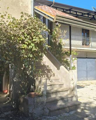 Casa indipendente di 180 m² con 5 locali a Pietrav