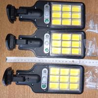 Tre lampioni solari nuovi con crepuscolare sensore