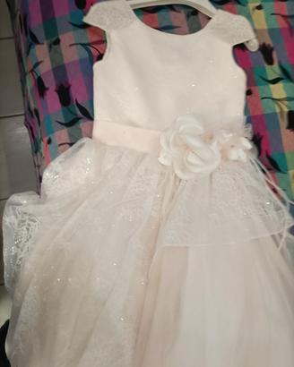 vestito di prima comunione bianco con veli rosa