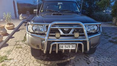 Nissan Patrol 7 posti a 8000 euro