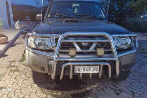 Nissan Patrol 7 posti a 8000 euro