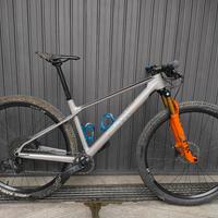 BMC Twostroke 01 con Fox 32 Factory SC