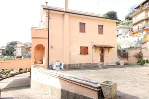 VILLA SINGOLA A MORLUPO