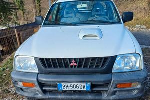 Pickup mitsubishi L 200 4 posti cassone ribaltabil