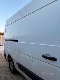Pezzi carrozzeria opel movano anno 2015