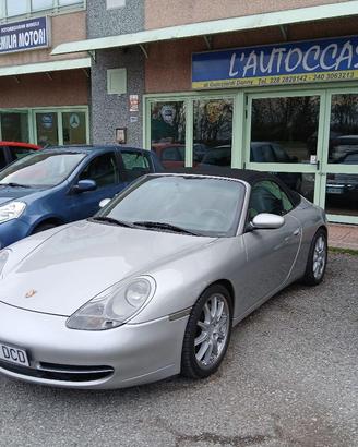 PORSCHE - 996 - 911 Carrera 4 Cabrio