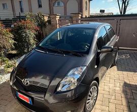 Toyota Yaris 5p 1.3 dual sol m-mt