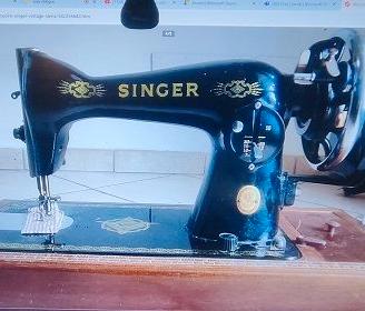 Macchina da cucire Singer vintage