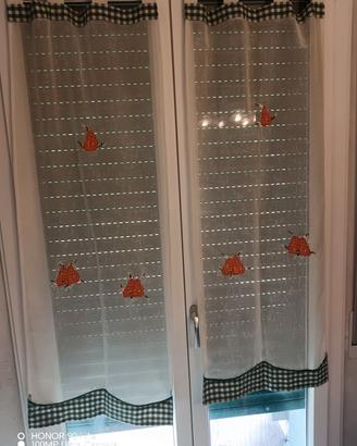 Set di 2 tende per finestra 