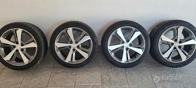 Gomme da neve con cerchi