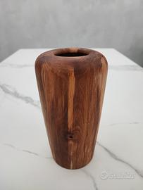 vaso legno di faggio fatto a mano