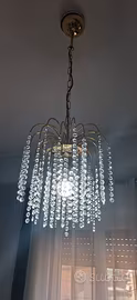 Lampadario in ottone con cristalli a cascata