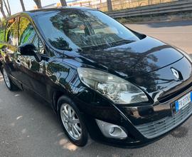 Renault Scenic 1.5 dCi 110Cv 5 Posti Anno 2011