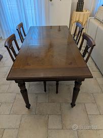 Tavolo allungabile Le Flabier + 4 sedie 