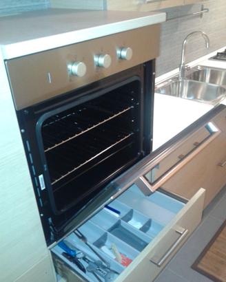 Cucina lineare in finitura rovere naturale