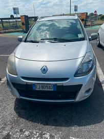 AUTOVETTURA RENAULT CLIO SPORTOUR