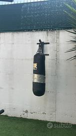 Sacco da box con gancio da muro e staffa