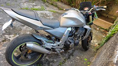 z1000