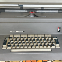 Macchina per scrivere OLIVETTi TEKNO 3
