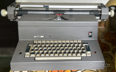 Macchina per scrivere OLIVETTi TEKNO 3